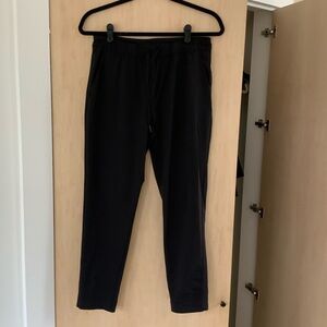 Lululemon trousers size 6